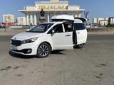 Kia Carnival 2017 года за 13 000 000 тг. в Талдыкорган