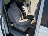 Kia Carnival 2017 года за 13 000 000 тг. в Талдыкорган – фото 4