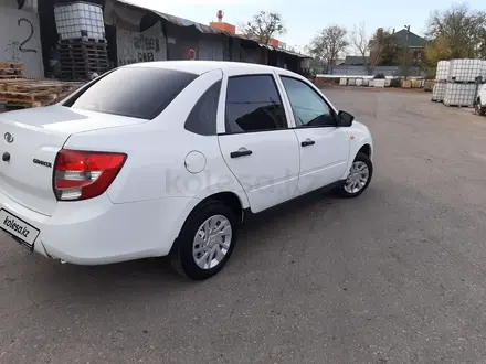 ВАЗ (Lada) Granta 2190 2015 года за 2 500 000 тг. в Уральск – фото 2