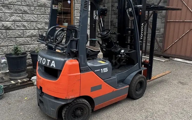 Toyota  8F 2013 года за 4 200 000 тг. в Алматы