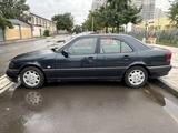 Mercedes-Benz C 200 2001 года за 2 500 000 тг. в Алматы – фото 2