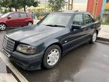 Mercedes-Benz C 200 2001 года за 2 500 000 тг. в Алматы