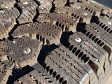 Шины шипованные YOKOHAMA 205/70 R15 с дисками 5х114.3 за 120 000 тг. в Павлодар – фото 2