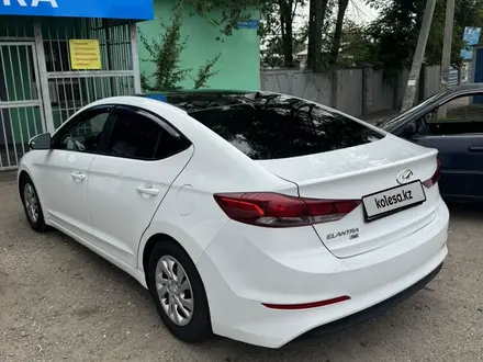 Hyundai Elantra 2016 года за 6 000 000 тг. в Алматы – фото 2