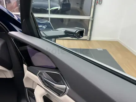 Audi e-tron 55 Quattro 2022 года за 55 000 000 тг. в Астана – фото 11