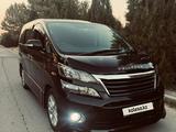 Toyota Vellfire 2010 года за 6 900 000 тг. в Актобе – фото 2