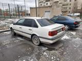 Volkswagen Passat 1993 годаfor1 100 000 тг. в Семей