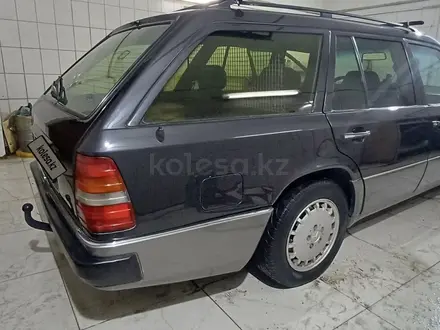 Mercedes-Benz E 230 1992 года за 1 650 000 тг. в Тараз – фото 5