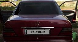 Mercedes-Benz E 200 1993 годаүшін2 100 000 тг. в Талдыкорган – фото 3