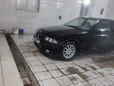 BMW 318 1994 годаүшін999 999 тг. в Алматы – фото 4