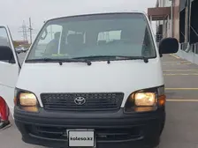 Toyota HiAce, 2002