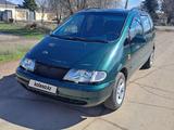 Volkswagen Sharan 1998 годаүшін2 500 000 тг. в Уральск