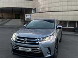 Toyota Highlander 2017 года за 14 000 000 тг. в Алматы