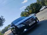 Toyota Camry 2013 года за 10 200 000 тг. в Уральск – фото 2