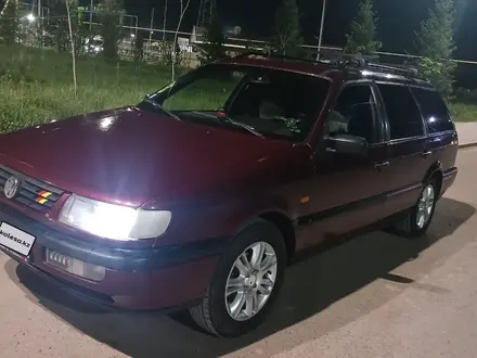 Volkswagen Passat 1994 года за 2 450 000 тг. в Алматы – фото 15