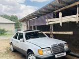 Mercedes-Benz E 200 1992 года за 1 200 000 тг. в Шымкент – фото 4