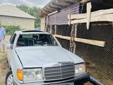 Mercedes-Benz E 200 1992 года за 1 200 000 тг. в Шымкент