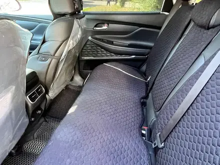 Hyundai Santa Fe 2023 года за 16 800 000 тг. в Уральск – фото 9