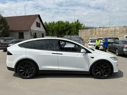 Tesla Model X 2022 года за 63 000 000 тг. в Алматы – фото 3