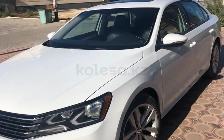 Volkswagen Passat 2018 года за 10 000 000 тг. в Актау