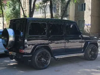 Mercedes-Benz G 500