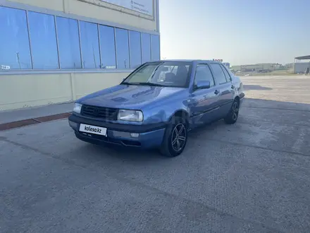 Volkswagen Vento 1992 года за 1 350 000 тг. в Уральск