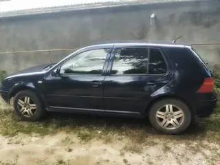 Volkswagen Golf, 2000