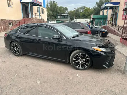 Toyota Camry 2019 года за 12 300 000 тг. в Шу – фото 12