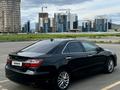 Toyota Camry 2017 годаүшін11 700 000 тг. в Усть-Каменогорск – фото 4