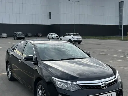 Toyota Camry 2017 года за 11 700 000 тг. в Усть-Каменогорск – фото 3