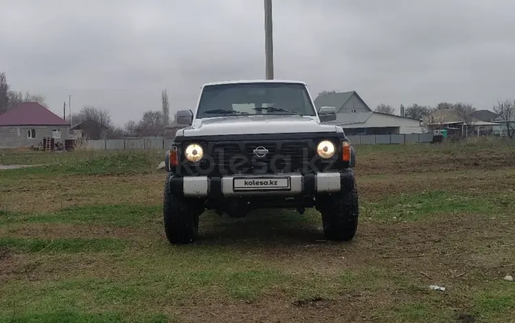 Nissan Patrol 1992 годаүшін2 000 000 тг. в Алматы