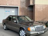 Mercedes-Benz E 200 1994 года за 3 500 000 тг. в Астана – фото 2