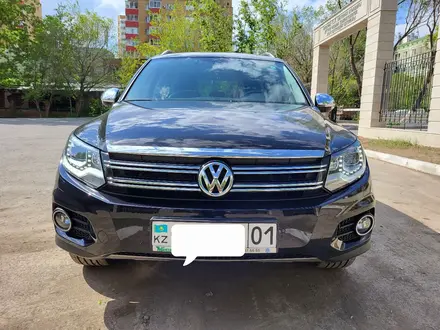 Volkswagen Tiguan 2015 года за 11 200 000 тг. в Астана