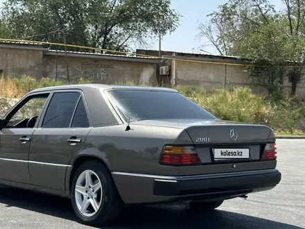 Mercedes-Benz E 200 1990 года за 1 600 000 тг. в Шымкент – фото 3