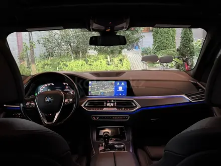BMW X5 2019 года за 26 500 000 тг. в Алматы – фото 11