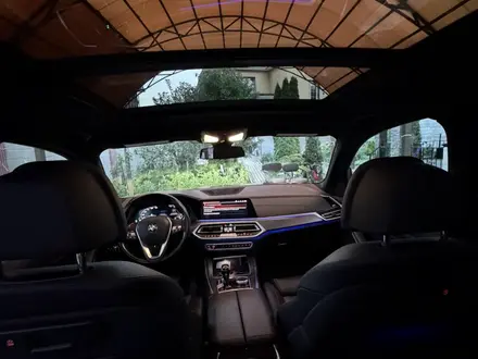 BMW X5 2019 года за 26 500 000 тг. в Алматы – фото 16