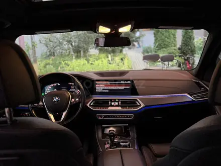 BMW X5 2019 года за 26 500 000 тг. в Алматы – фото 17