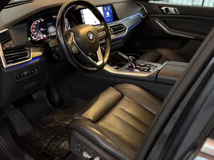 BMW X5 2019 года за 26 500 000 тг. в Алматы – фото 21