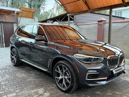 BMW X5 2019 года за 26 500 000 тг. в Алматы – фото 40