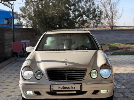 Mercedes-Benz E 320 2001 года за 7 000 000 тг. в Тараз – фото 4