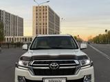 Toyota Land Cruiser 2021 года за 33 000 000 тг. в Астана