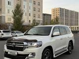 Toyota Land Cruiser 2021 года за 33 000 000 тг. в Астана – фото 2