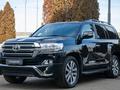 Toyota Land Cruiser 2017 года за 34 490 000 тг. в Алматы – фото 2