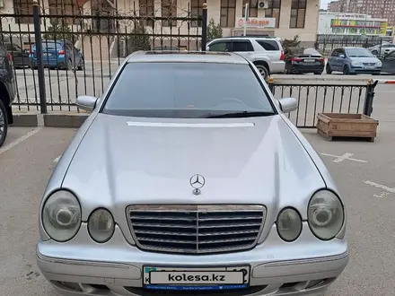 Mercedes-Benz E 320 2000 года за 4 000 000 тг. в Жанаозен – фото 4