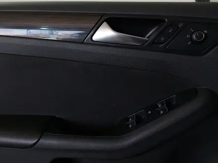 Volkswagen Jetta 2015 года за 2 990 000 тг. в Шымкент – фото 24