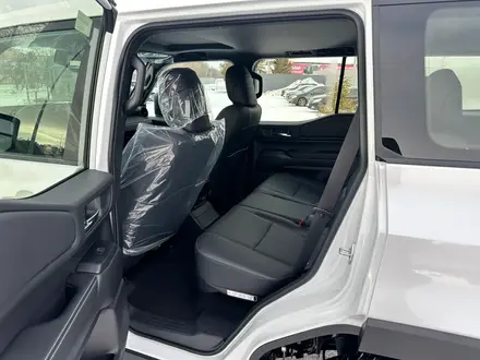 Toyota Land Cruiser Prado Prestige 2025 года за 44 160 000 тг. в Петропавловск – фото 10