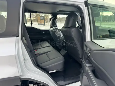 Toyota Land Cruiser Prado Prestige 2025 года за 44 160 000 тг. в Петропавловск – фото 11