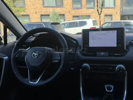 Toyota RAV4 2019 года за 13 990 000 тг. в Алматы – фото 7