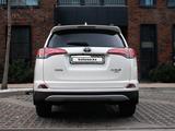 Toyota RAV4 2017 года за 12 800 000 тг. в Алматы – фото 4