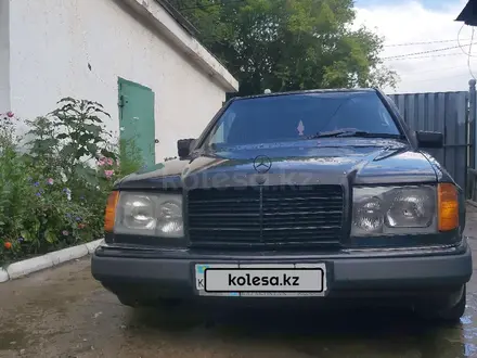 Mercedes-Benz E 200 1991 года за 1 500 000 тг. в Караганда – фото 6